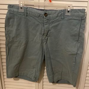 MG black label size 34 men’s shorts